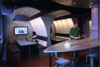 Photographie présentant les cabines du techno café de l'université de Durham (Royaume-Uni)